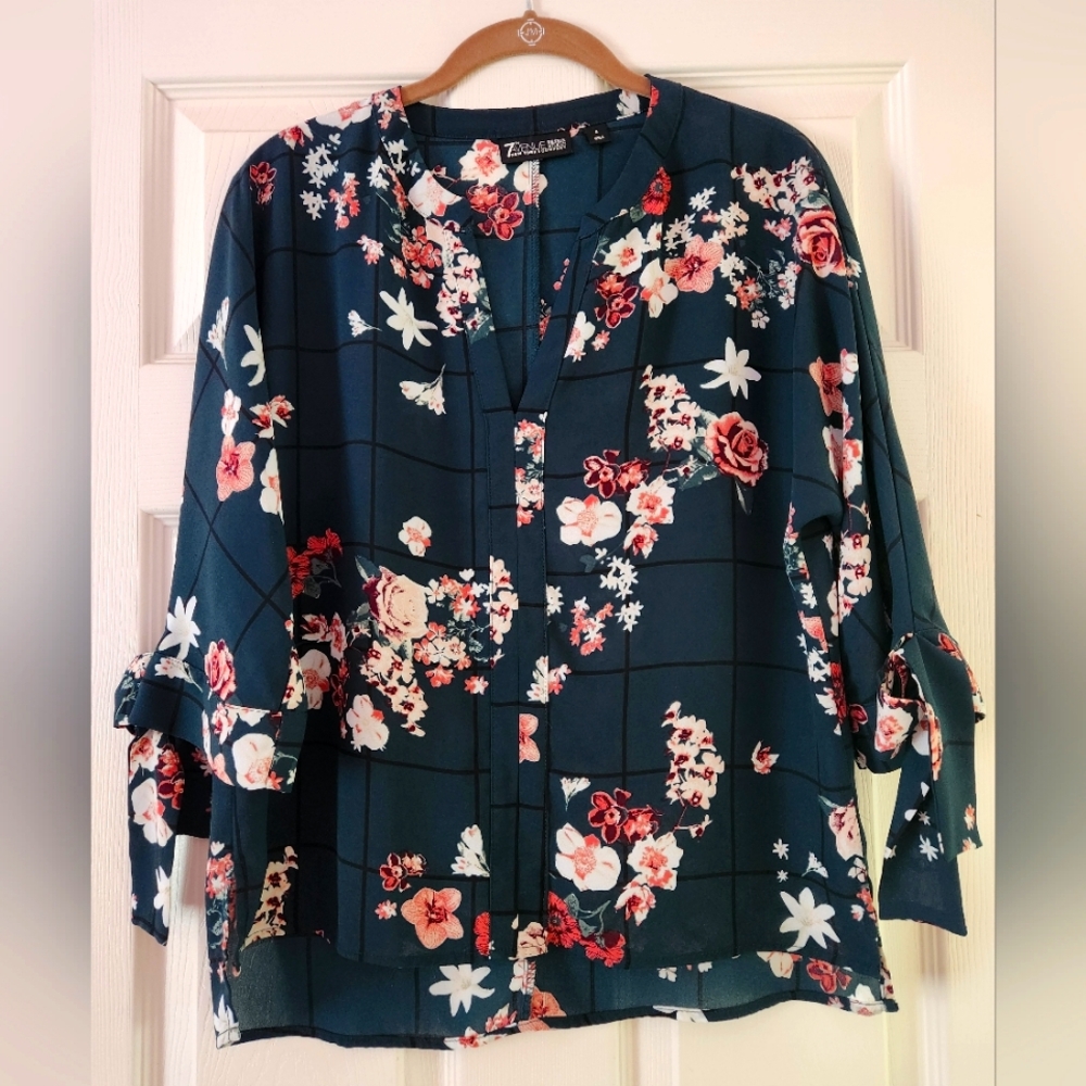 Women's blouse